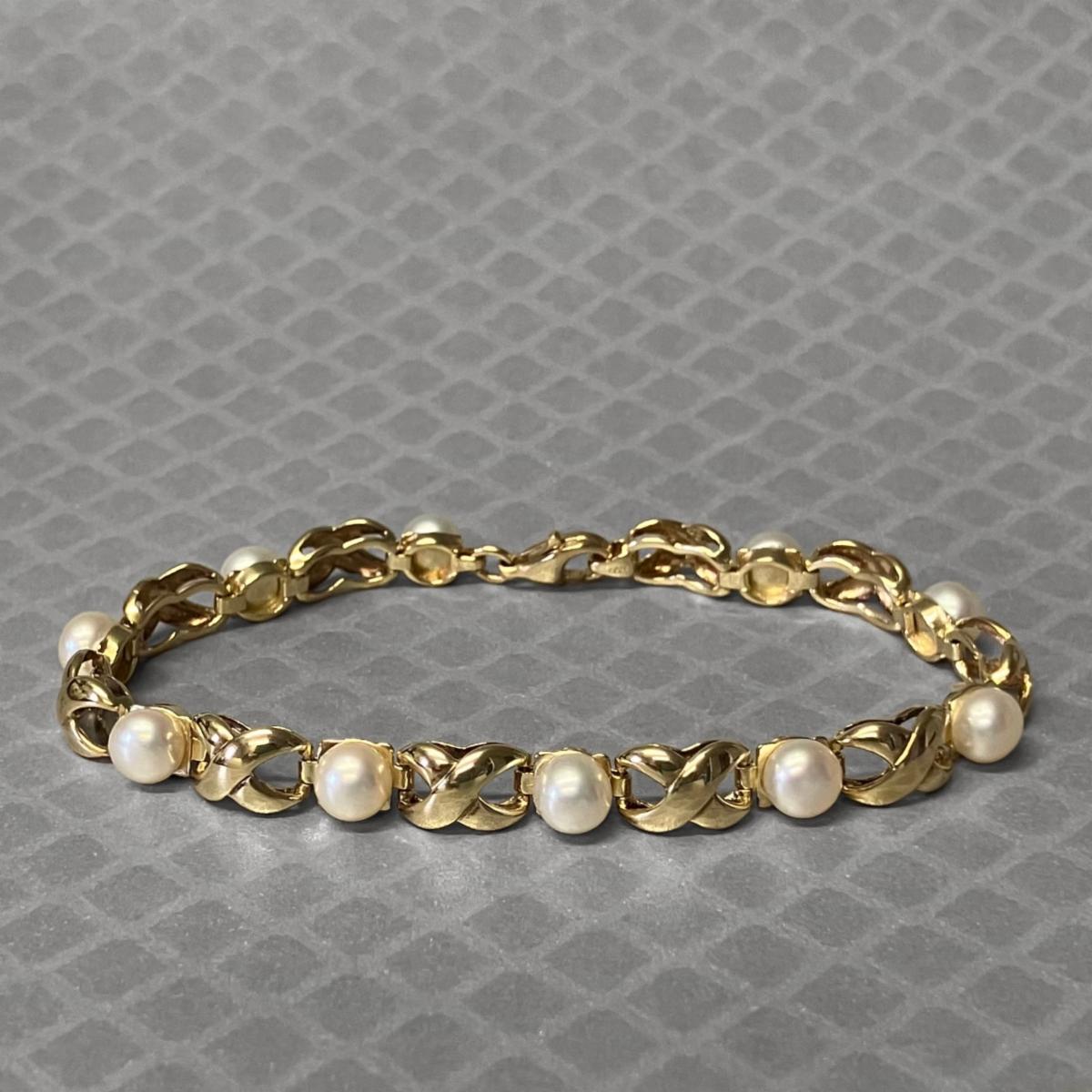 Preowned Yellow Gold and Pearl Hugs and Kisses Bracelet
