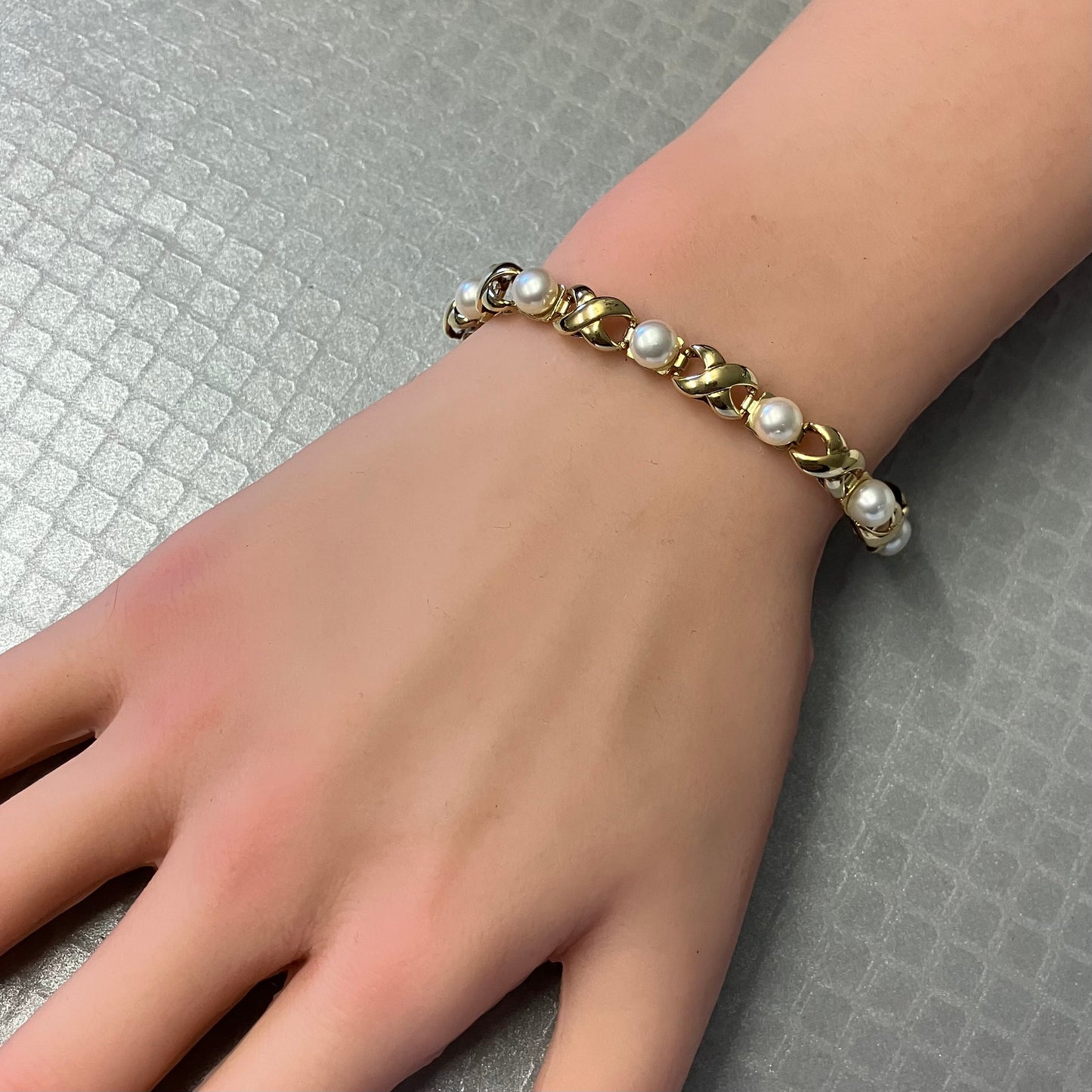 Preowned Yellow Gold and Pearl Hugs and Kisses Bracelet