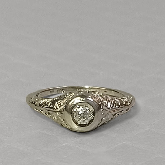 Preowned White Gold and Old European Cut Diamond Filigree Ring