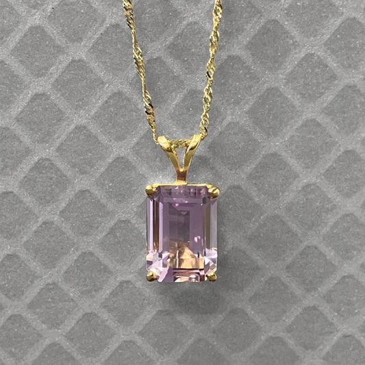 Preowned Yellow Gold and Lavender Amethyst Pendant