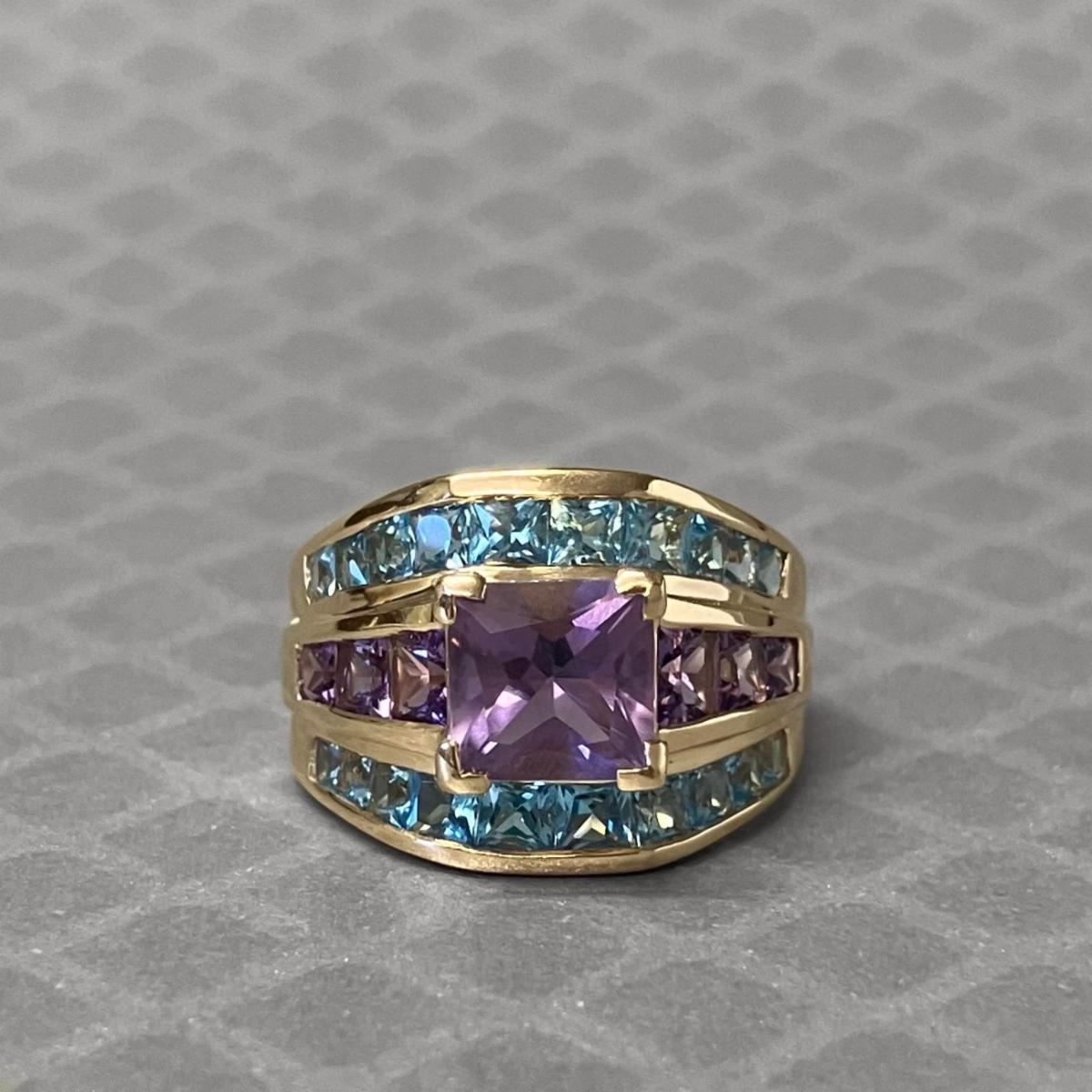 Preowned Yellow Gold Princess Cut Amethyst and Blue Topaz Ring