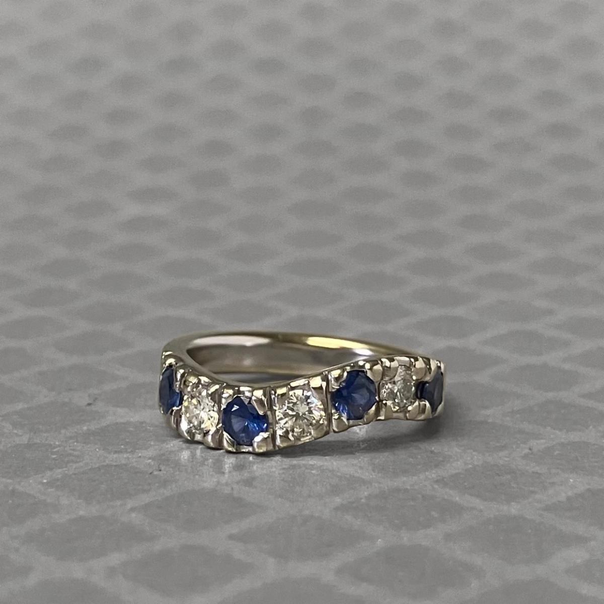 Preowned White Gold Blue Sapphire and Diamond Curve Ring
