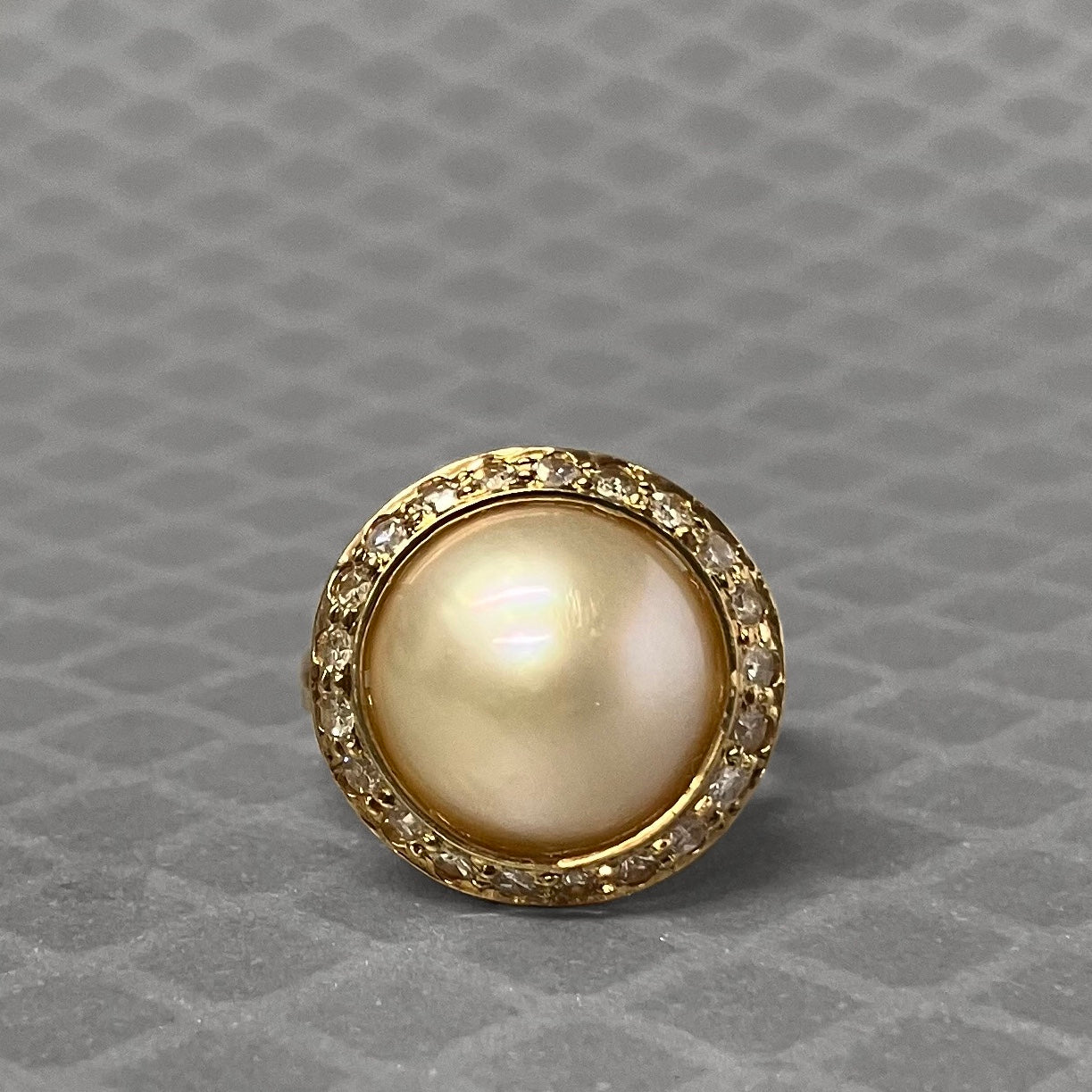 Preowned Yellow Gold Mabe' Pearl and Diamond Ring