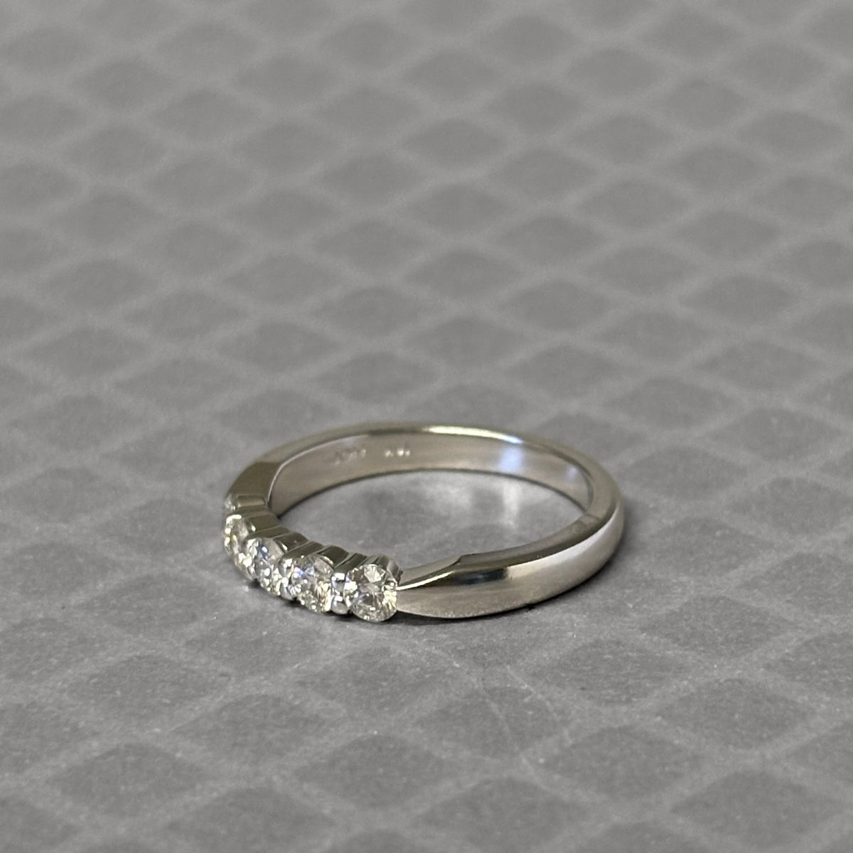 Preowned White Gold and Diamond Hearts on Fire Ring