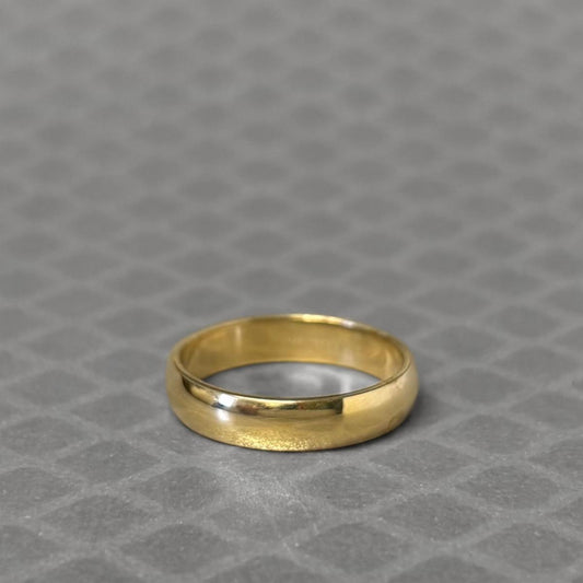 Preowned Yellow Gold Rounded Band